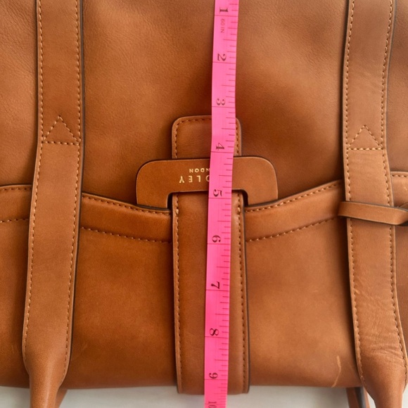 RADLEY LONDON Devonport Mews Genuine Leather Shoulder Bag in tan color - Picture 9 of 10